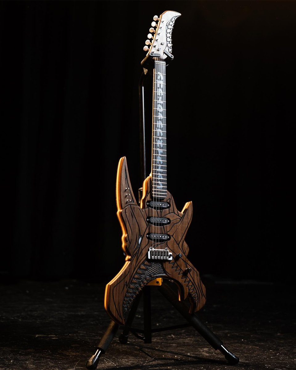 Modern Notoriety tweet media