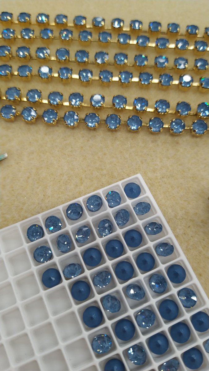 WBNGlass's tweet image. Hand setting is new for me &amp;amp; honestly I don't know why I have never done it before especially since I have made jewelry in the past. It's pretty satisfying to my inner retard. They only use real Swarovski crystals.