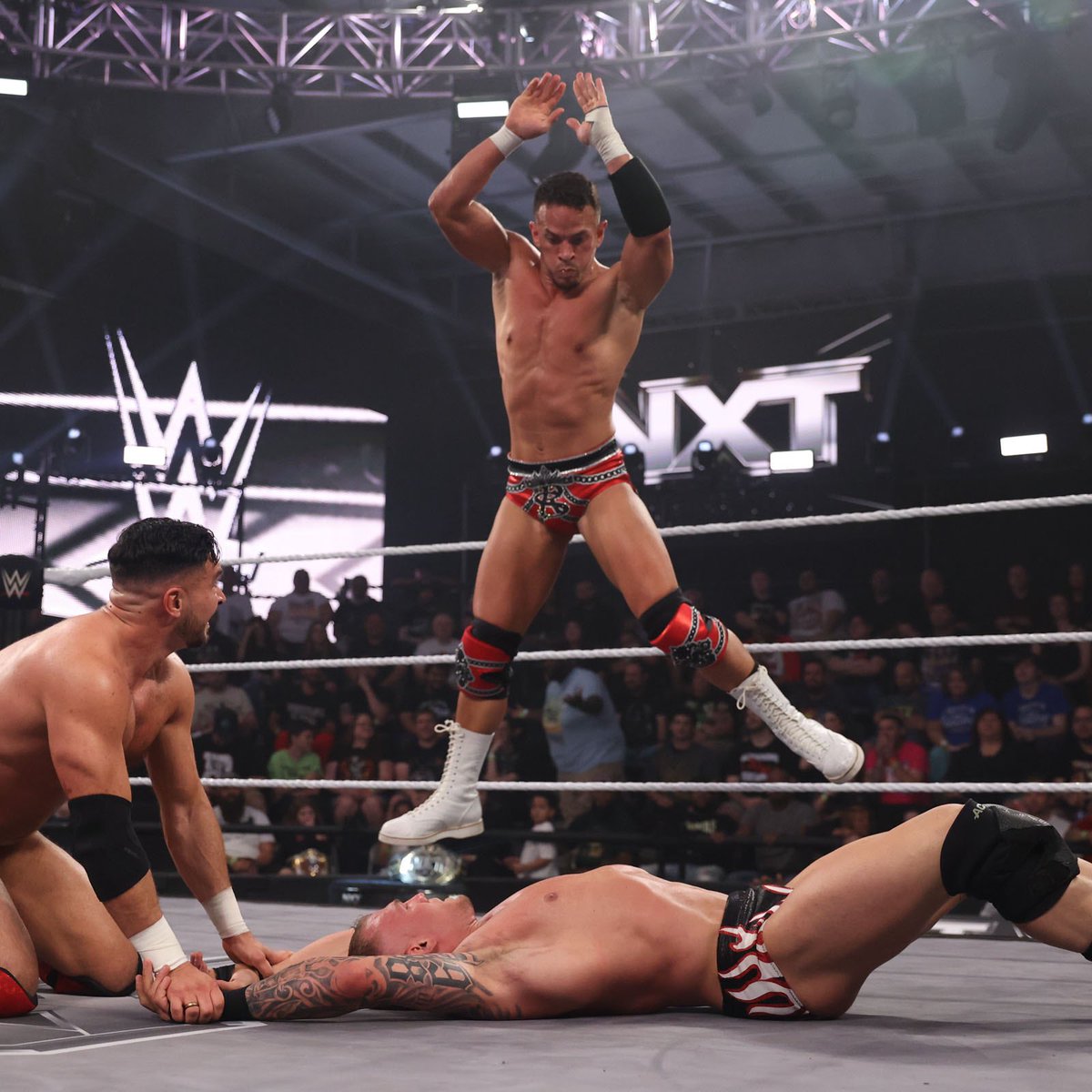 Chip Skylark. Ꮺ NOT @OfficialEgo tweet media