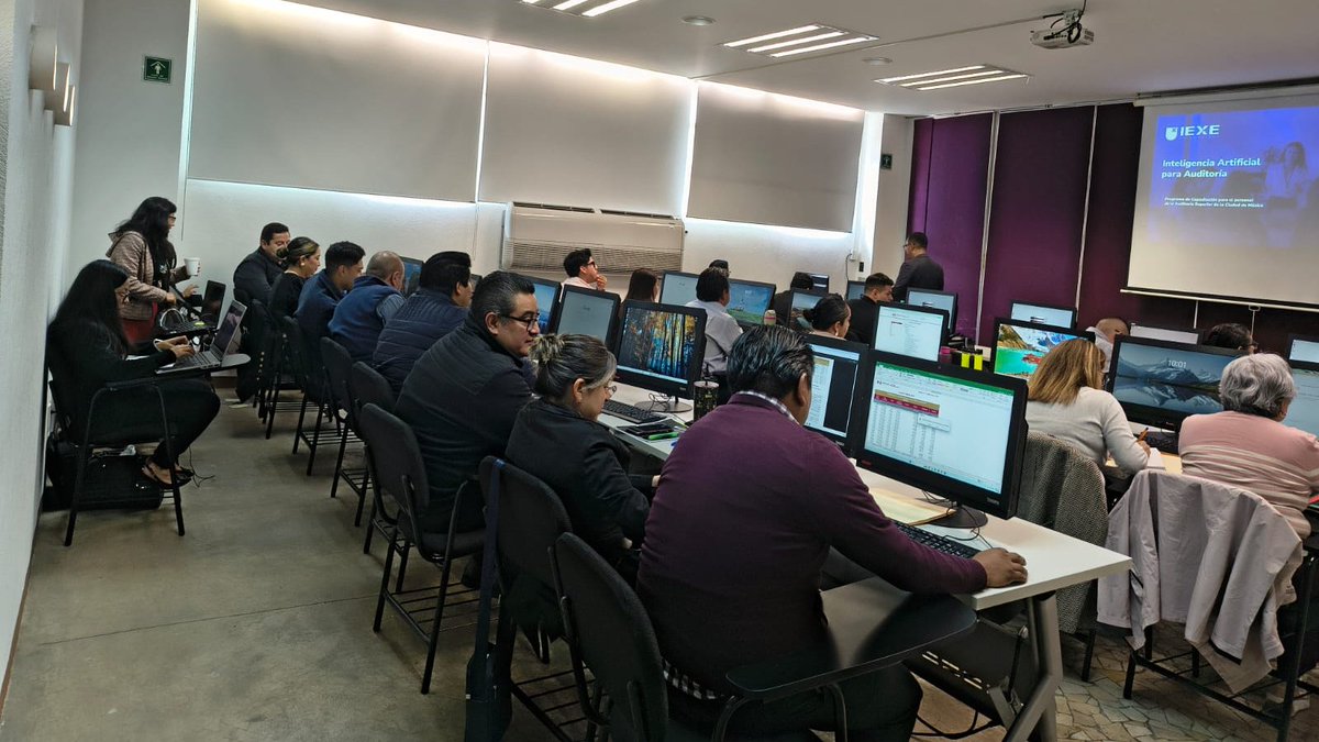 auditoriacdmex's tweet photo. La fiscalización se fortalece con conocimiento.

Esta semana, 88 personas participan en cursos de:

🤖 Inteligencia Artificial para Auditoría
🏗️ Auditoría y Supervisión de Obra Pública
⚖️ Combate a la Corrupción y Conflicto de Interés

En la Auditoría de la Ciudad de México seguimos impulsando capacidades para una mejor rendición de cuentas.