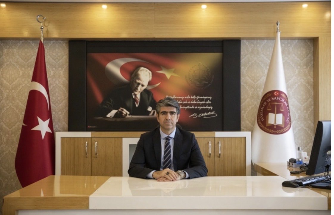 Adalet Bakanlığı Teftiş Kurulu Başkanı olarak atanan hemşehrimiz Sayın Murat Gülaç’ı tebrik ediyor, yeni görevinde muvaffakiyetler diliyorum.