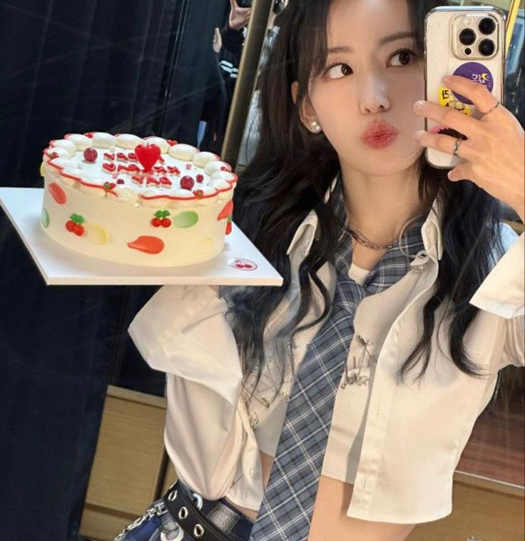 🐈‍⬛ tweet media