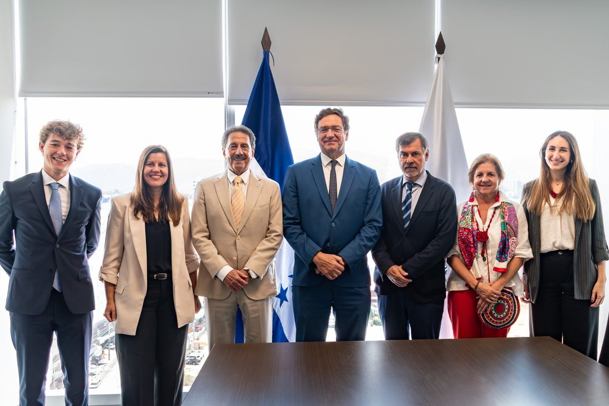 Embajada de España en Honduras tweet media