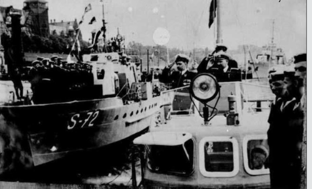 kapitan.kirk tweet media