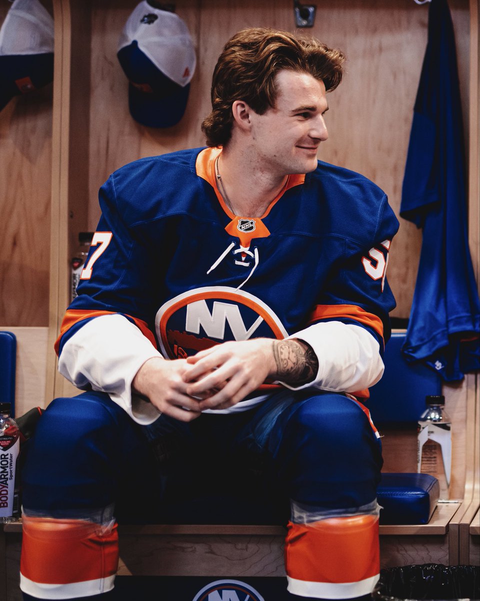 New York Islanders tweet media