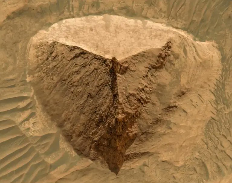 Latest in space tweet media