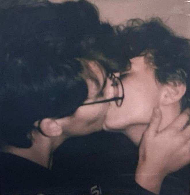 lostboybyerss's tweet photo. me &amp; mikes secret date after mike got into a fight with el..he paid https://t.co/eLdlte46kx