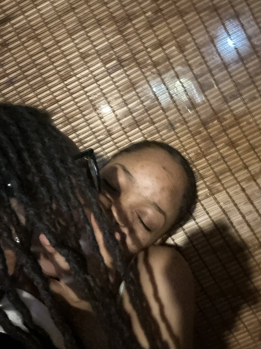 Yourdaddynattyx's tweet photo. I love her. https://t.co/y1tt6KGG4L