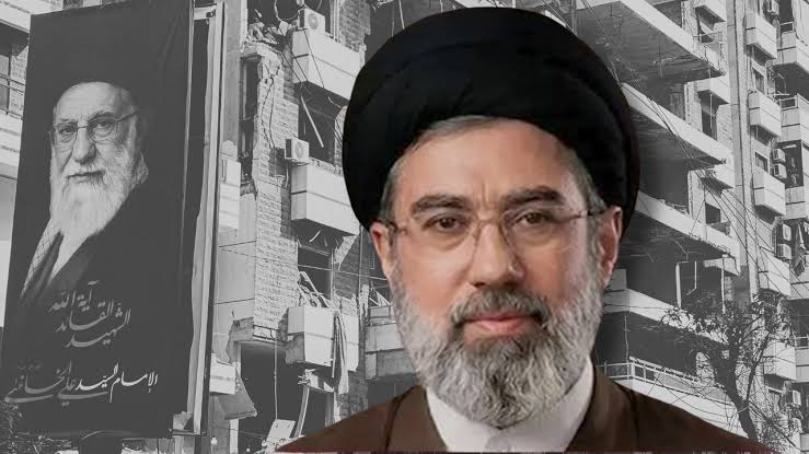 cannybuss's tweet photo. @ShaykhSulaiman BREAKING:
🇮🇷 Mojtaba Khamenei appoints ultra-hardliner Saeed Jalili as Secretary of Iran’s Supreme National Security Council.
Major power shift toward maximum pressure stance inside the regime. 🔥
#Iran #SaeedJalili #SNSC #Khamenei ⚡ https://t.co/VK30hJqxNR