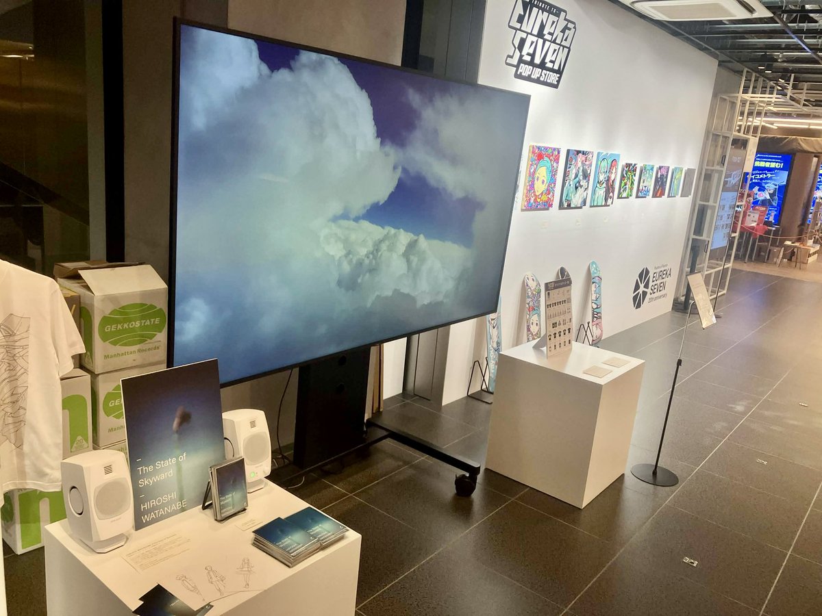 只今、渋谷サクラステージ（SHIBUYA SIDE 4F「re-search」）で大画面でMV流れてます！良かったらお立ち寄りくださいね！