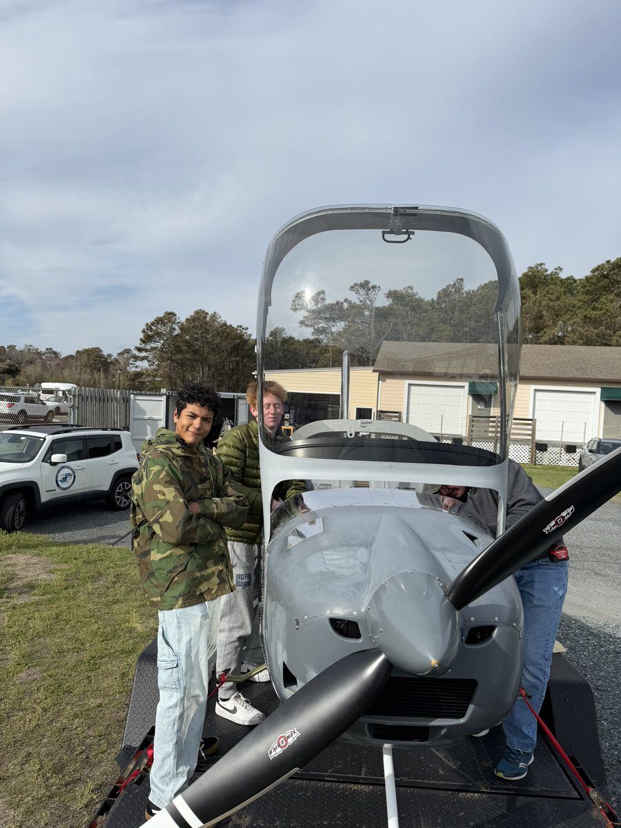 FFHSAviation tweet media