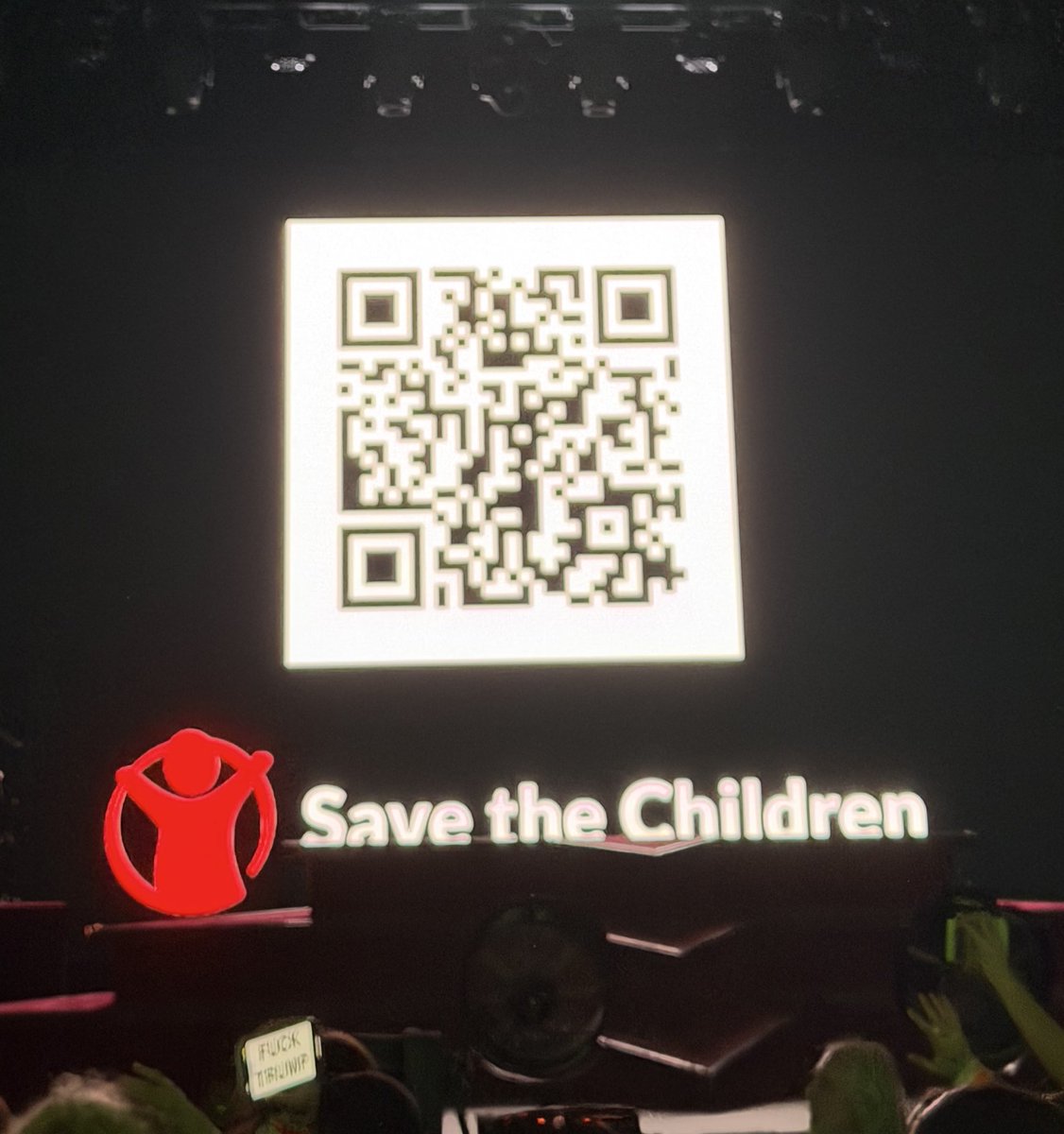 fletchersrosie's tweet photo. that’s on using your platform to raise awareness and help others instead of hiding behind a label people the world is on fire https://t.co/52kimLFsUY