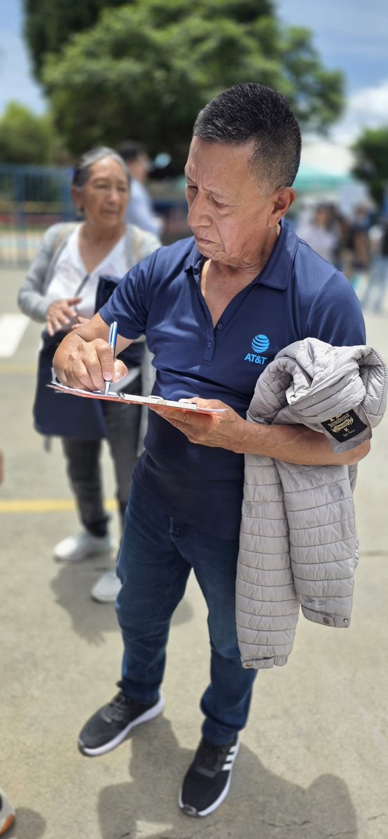 Banco de Desarrollo del Ecuador B.P. tweet media