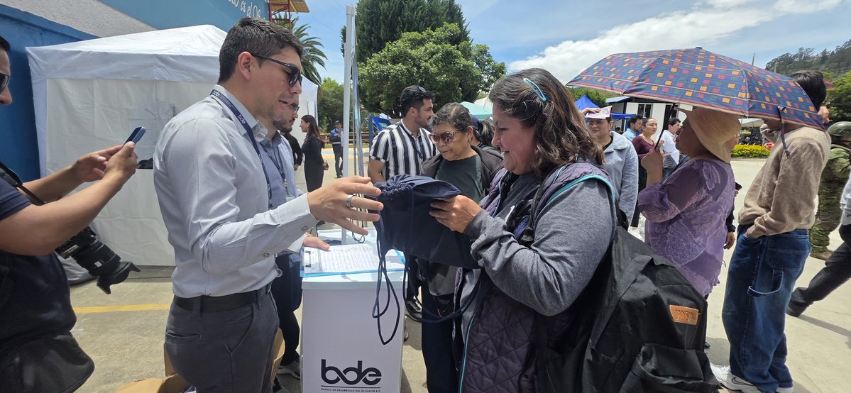 Banco de Desarrollo del Ecuador B.P. tweet media