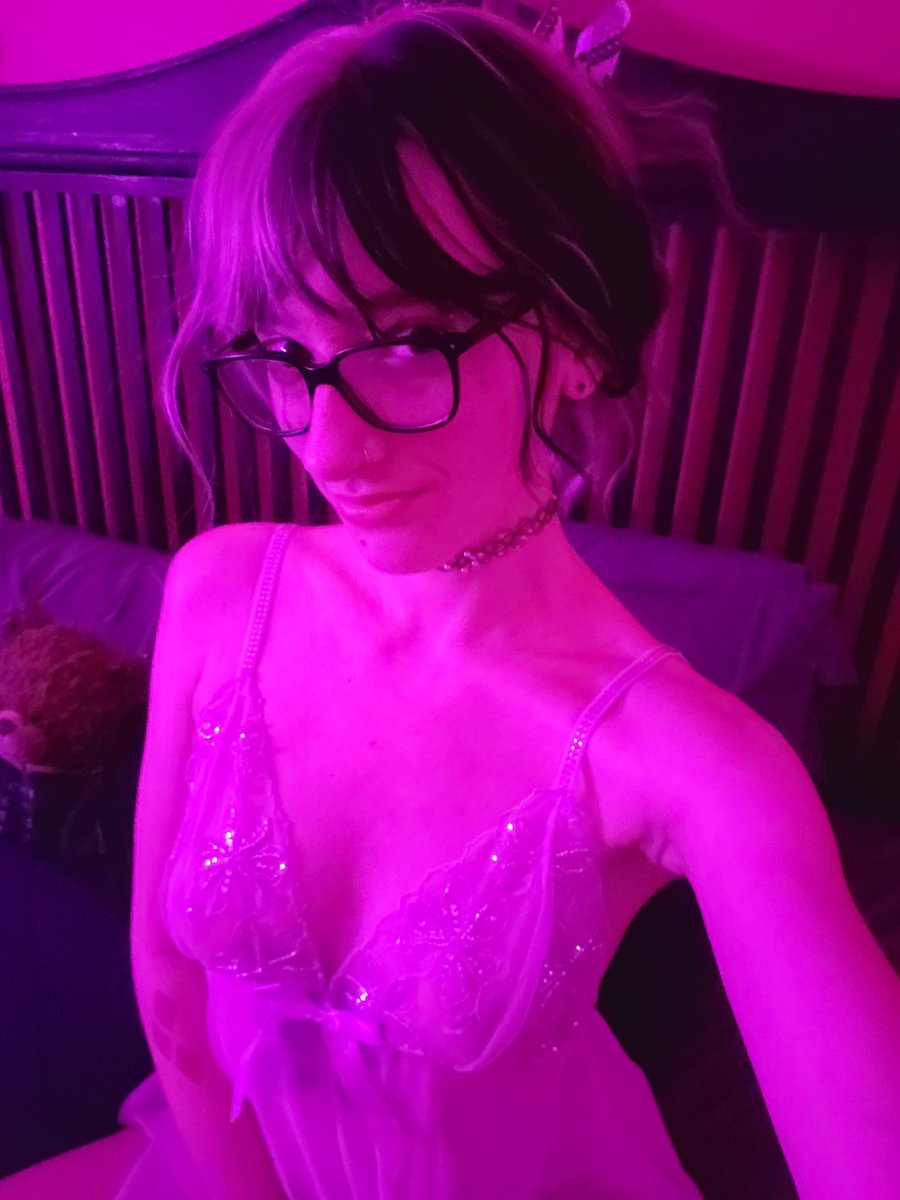Raynebow tweet media