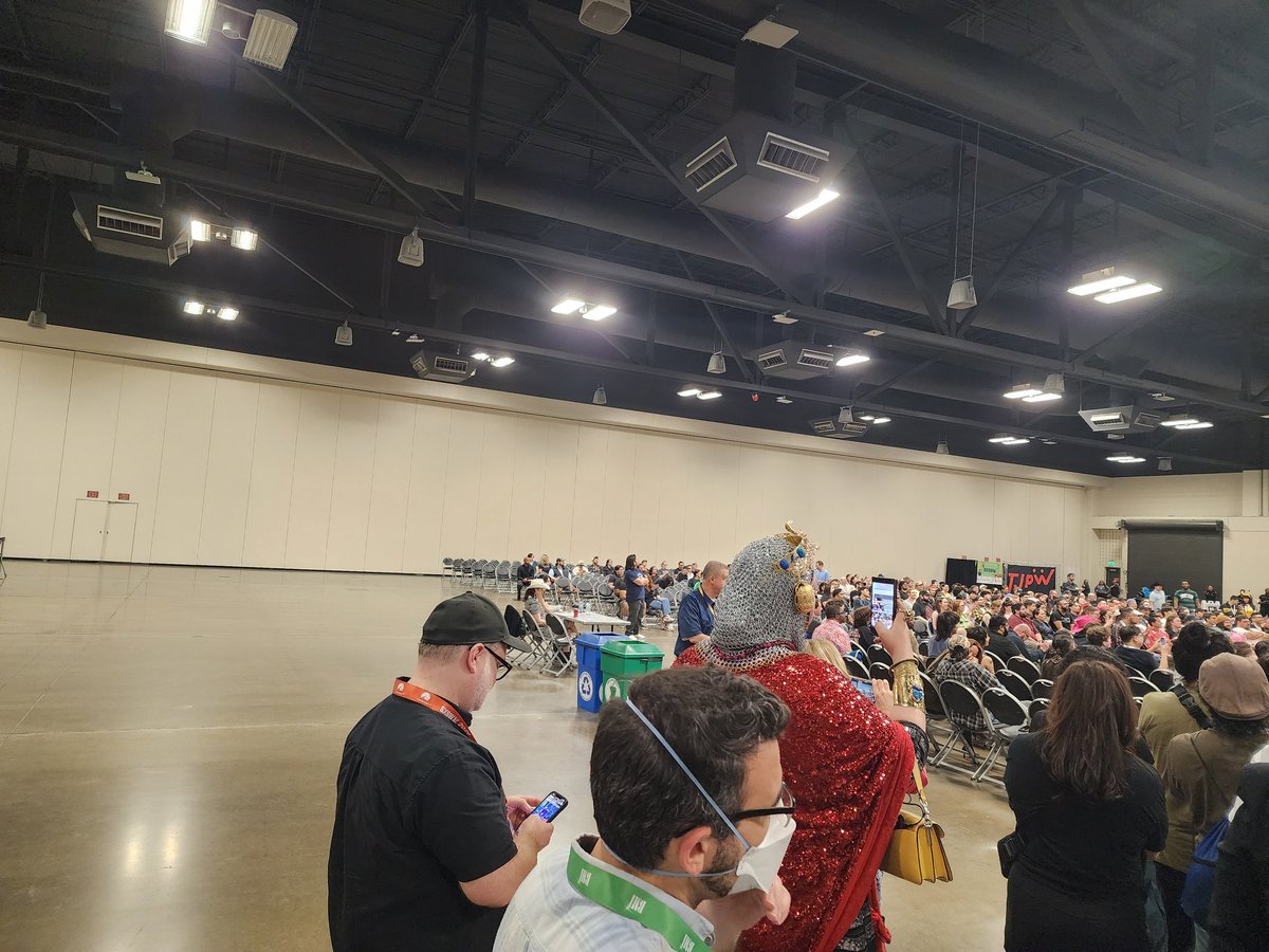 atxklown's tweet photo. @sxsw are you aware the Palmer center cut the standing room in half? https://t.co/ui3fByANeG