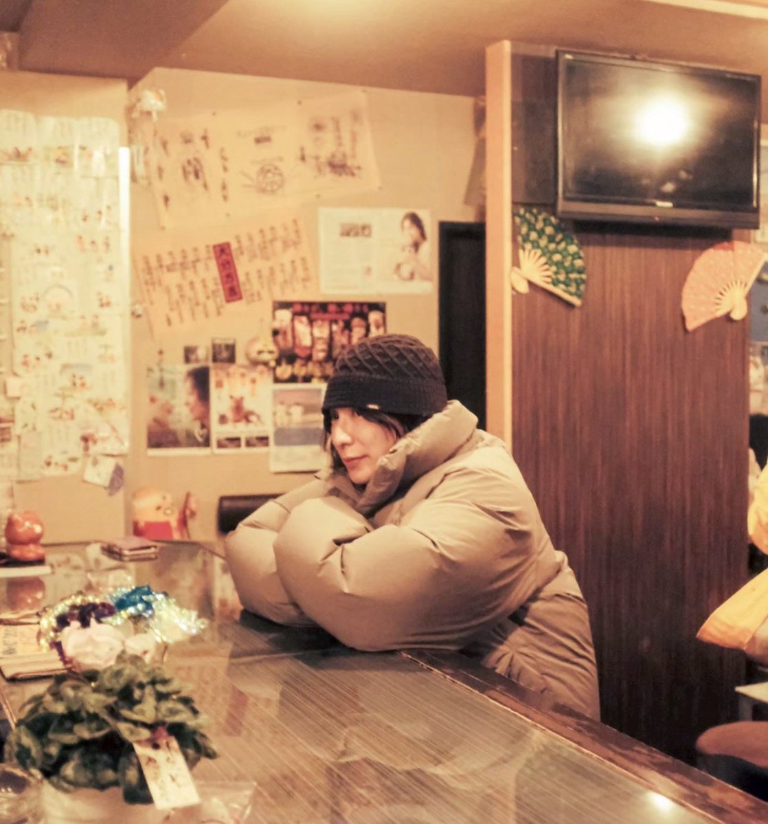 しいきともみ tweet media