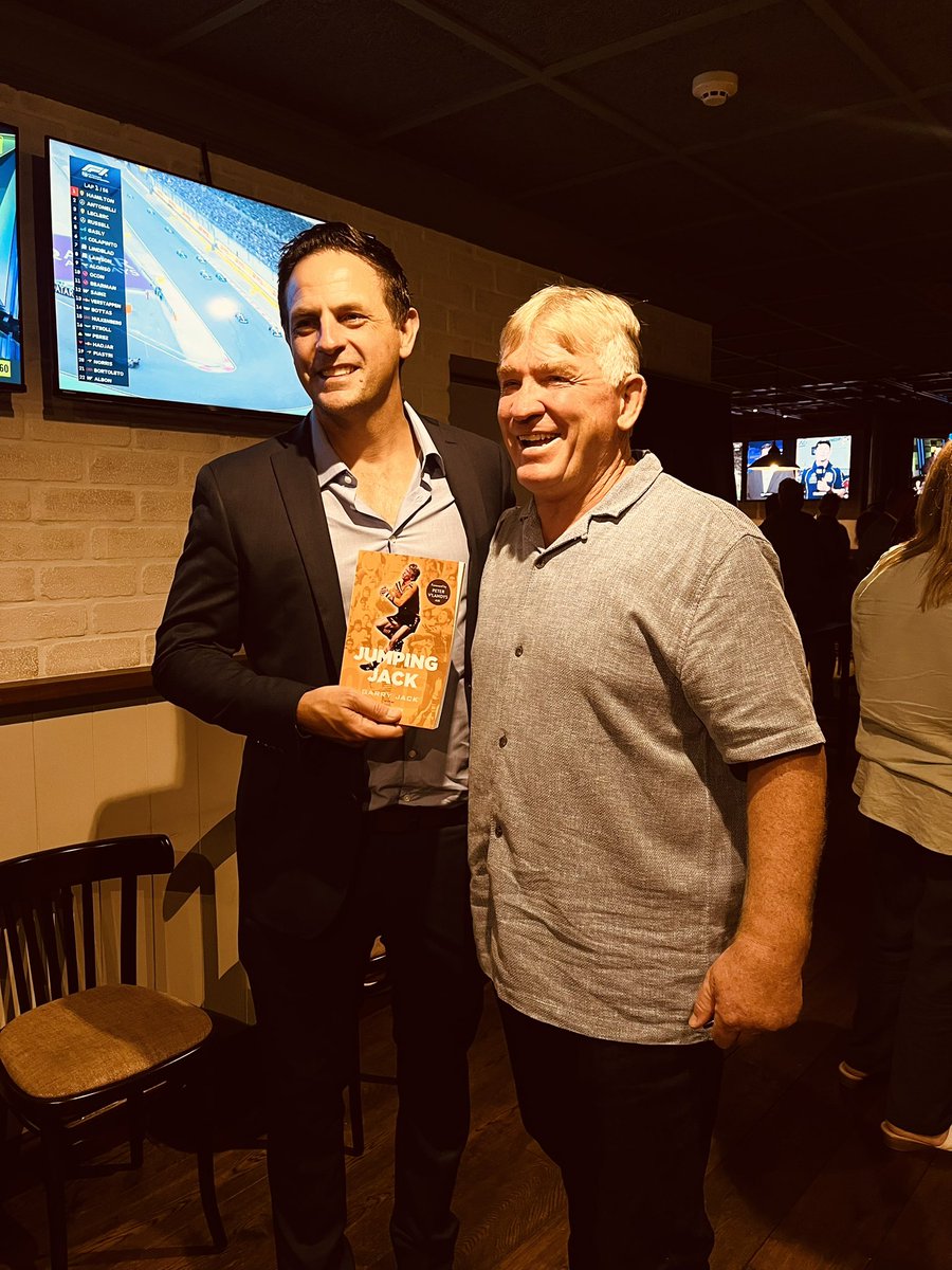 Adam Hawse tweet media