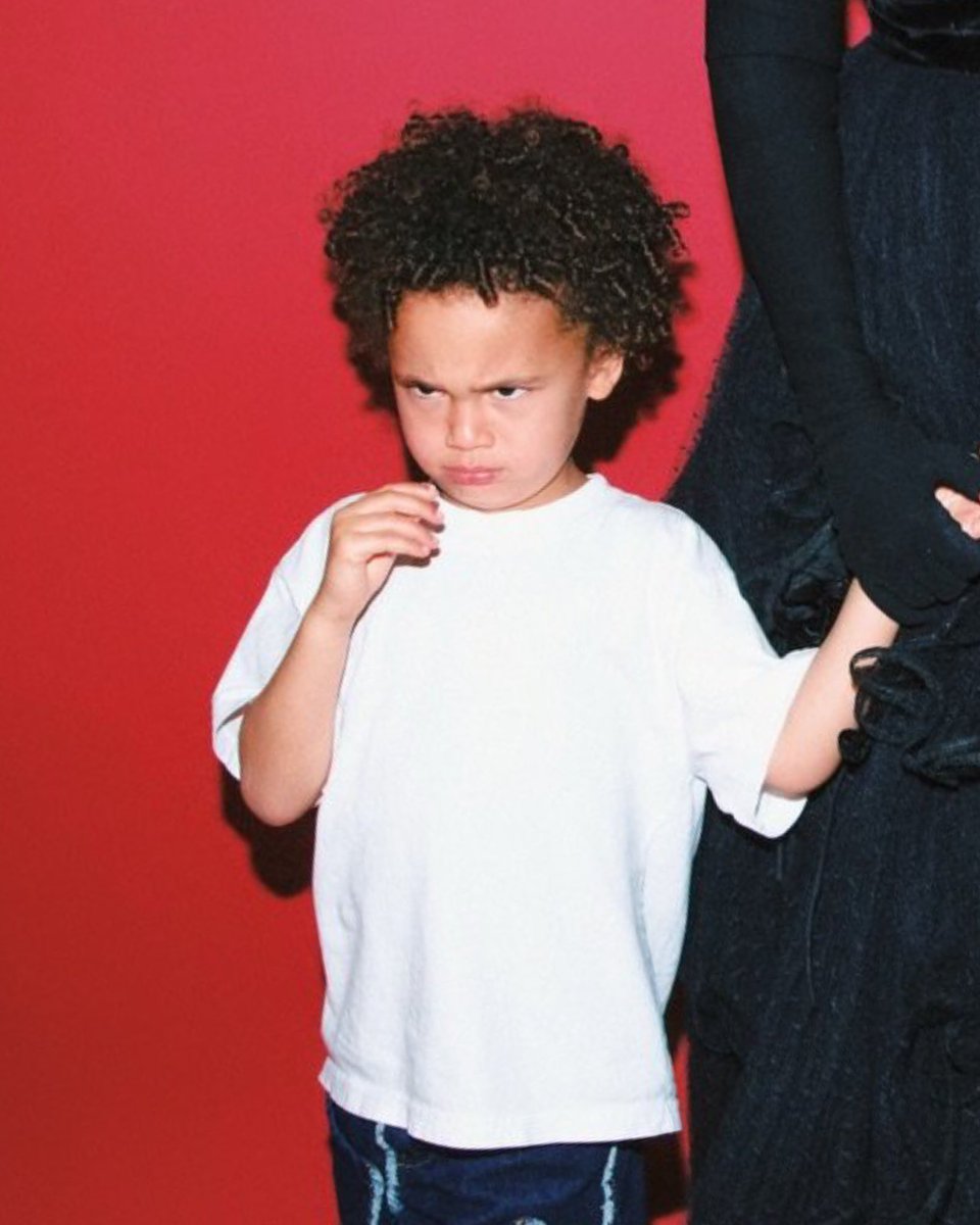 eitakylie tweet media