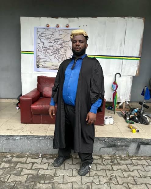 Gaga Frank tweet media