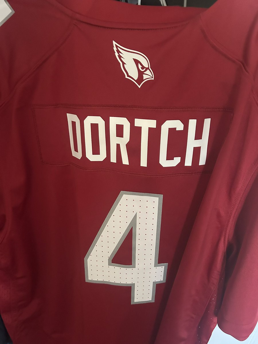 Retired Coach Gavin tweet media