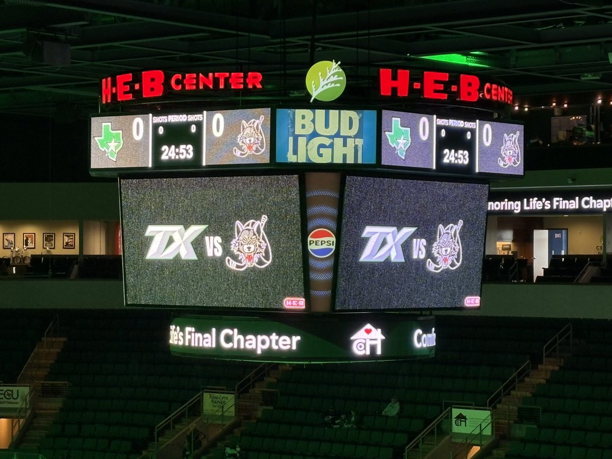 FancyKetchup_'s tweet photo. It's hockey night in Texas #BabyStars #TexasStars https://t.co/uovcKBXttd