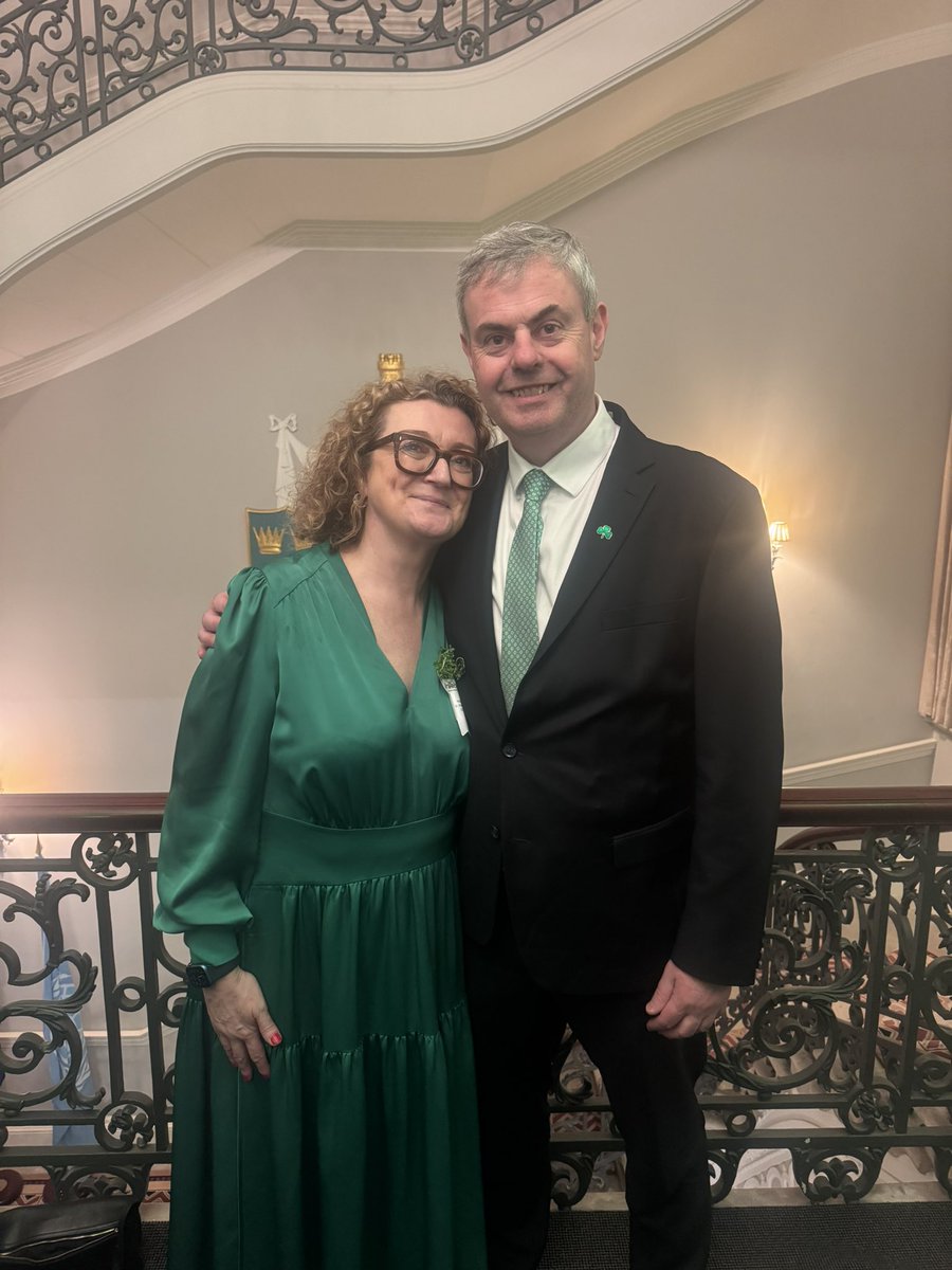 Anna Lynch tweet media