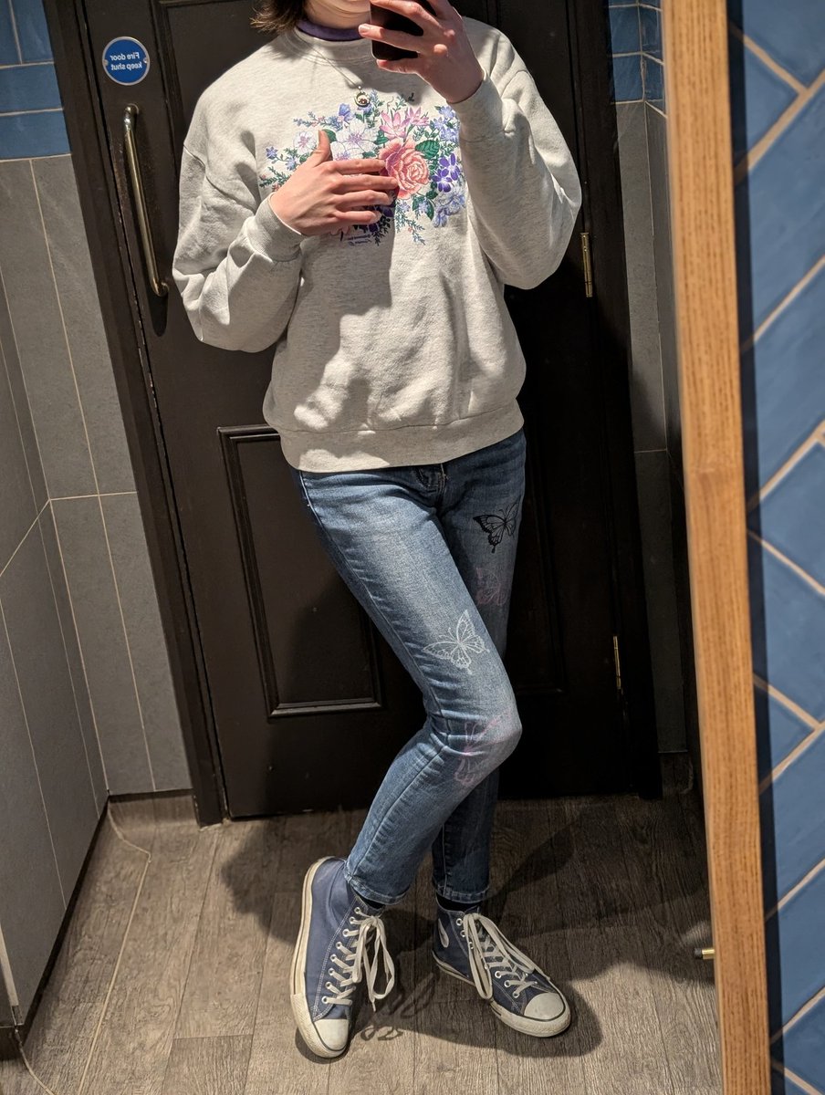 robyn ✨ tweet media