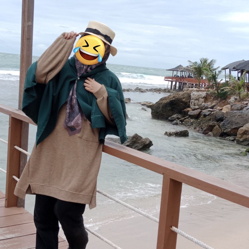 𝒍𝒖𝒌𝒆 𝒑𝒆𝒂𝒓𝒄𝒆'𝒔 𝒘𝒊𝒇𝒆 tweet media