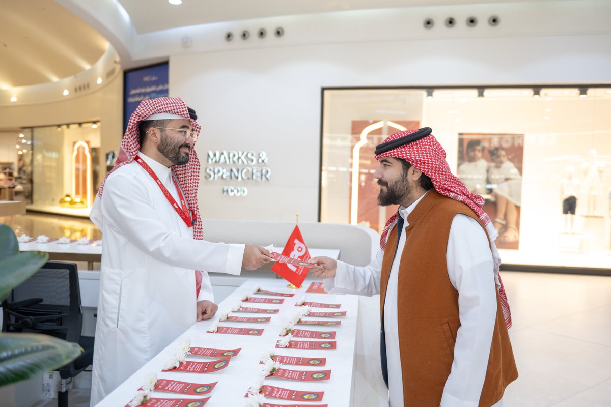 Red Malls tweet media