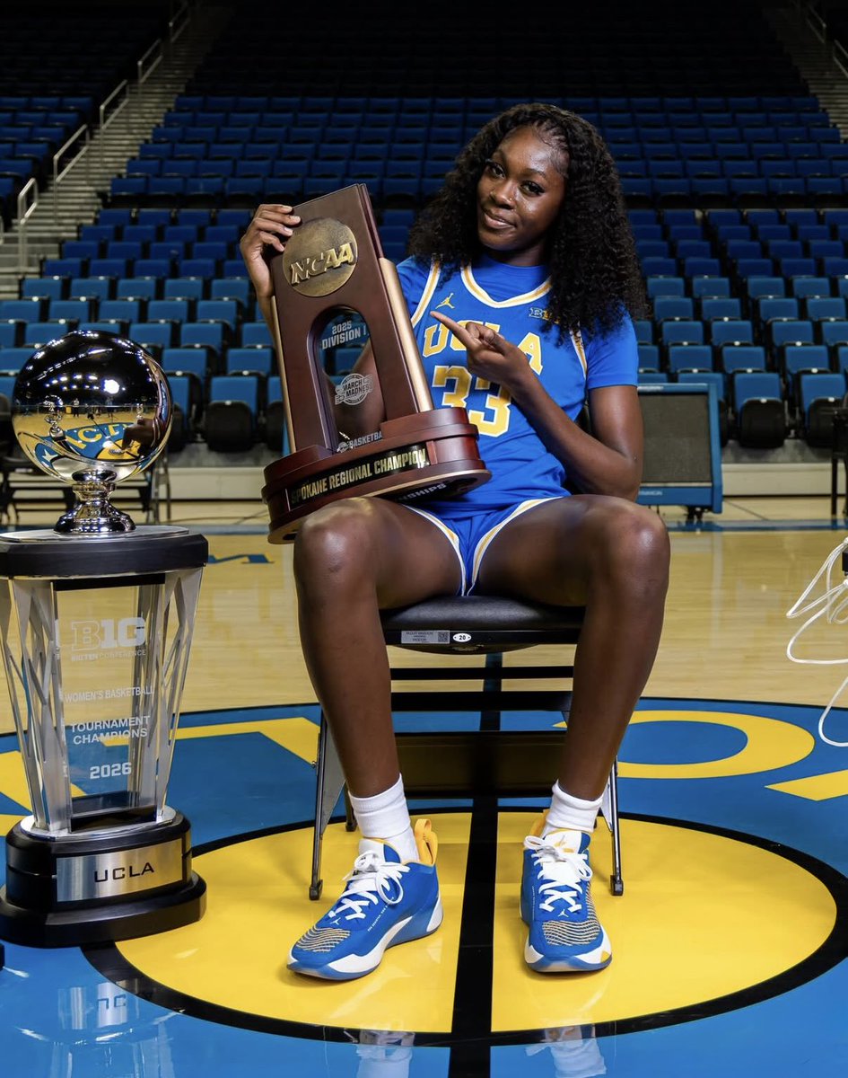 E J 🏀 tweet media