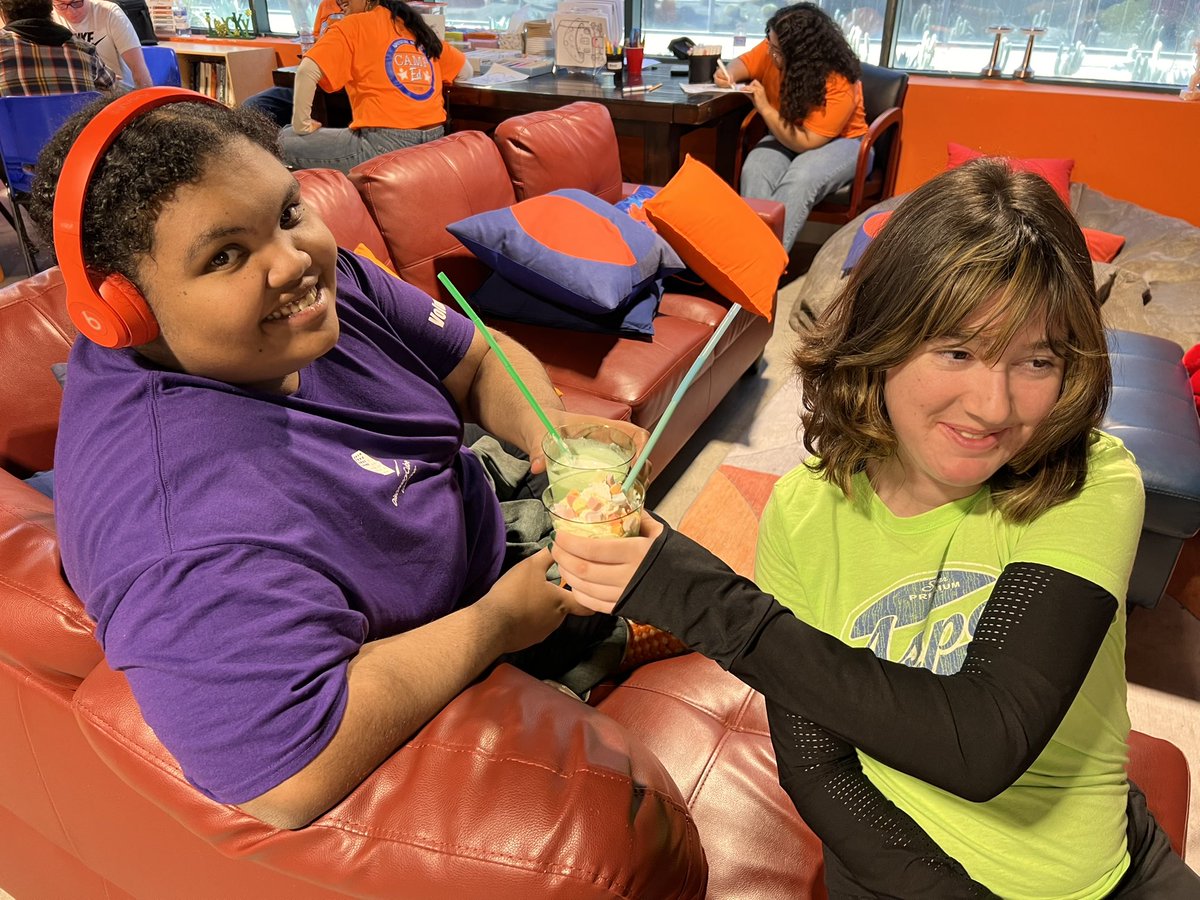 Ed Asner Family Center tweet media