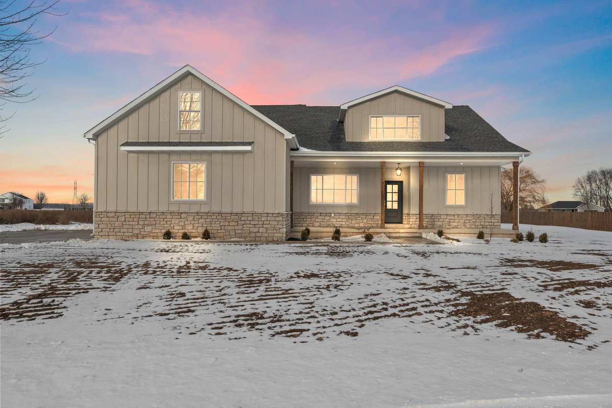 Realest.com®️ tweet media