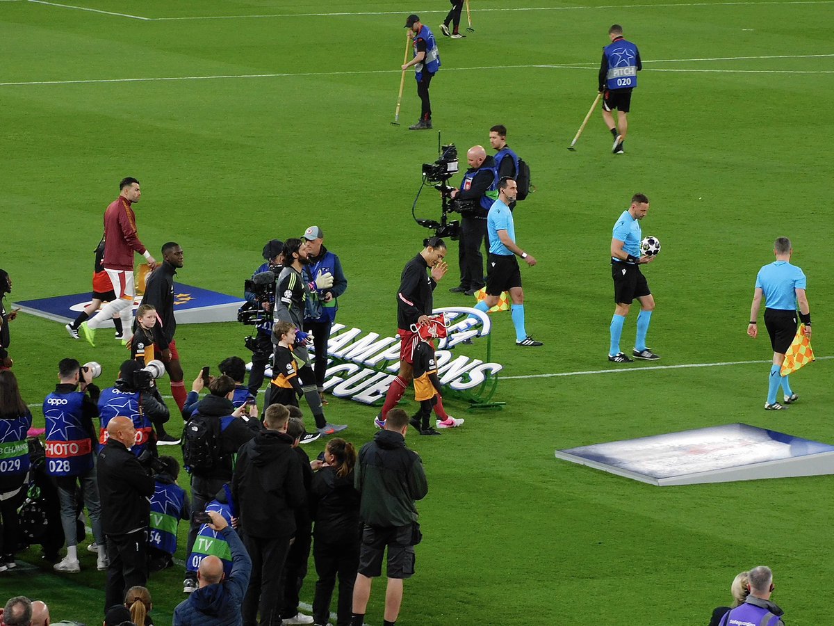 Paul Moran tweet media