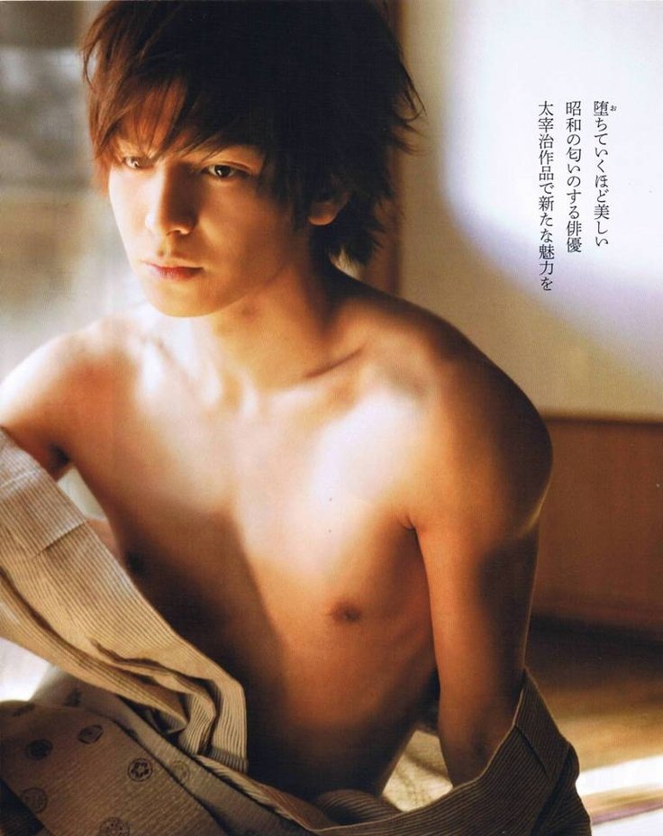 REN ( -_•)╦̵̵̿╤─ tweet media