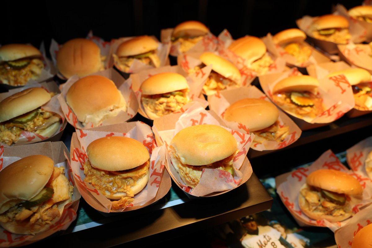 Anthony DiComo tweet media