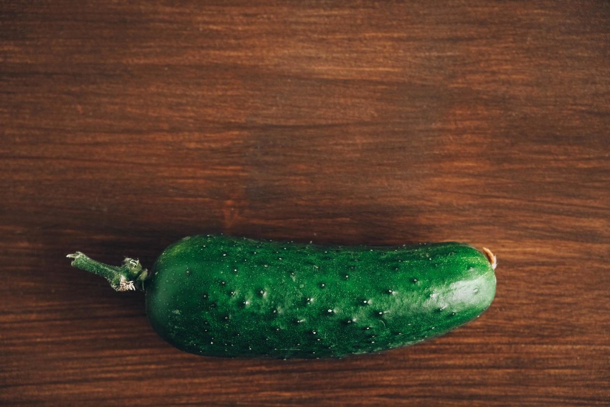 Larry the Cucumber tweet media