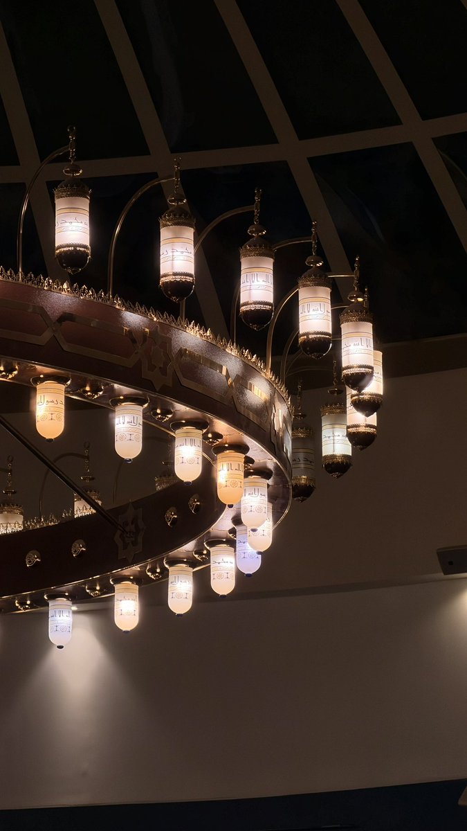 الحمد لله على الصيامِ اللهم اجعلنا ممن صام الشهر إيماناً واحتساباً وممن أدرك ليلة القدر وفاز بالأجر ❣️