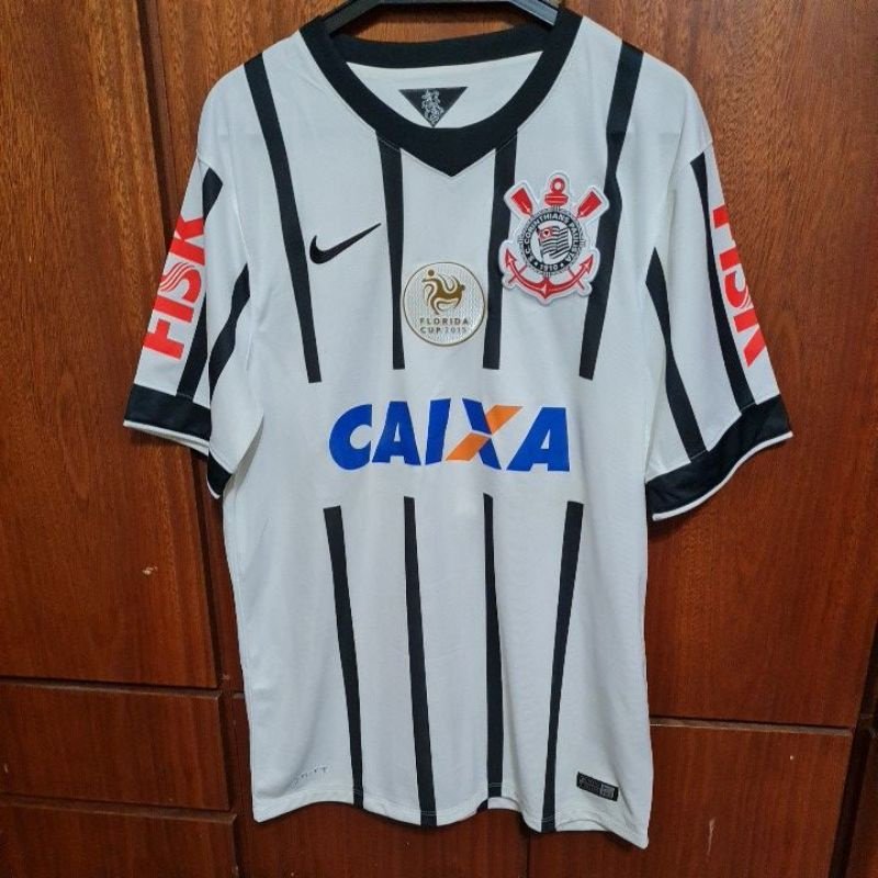 elyelsccp's tweet photo. Meu sonho é o Corinthians lançar outra camisa branca listrada igual a de 2014.

Eu acho essa camisa perfeita. https://t.co/9vikG22YAm