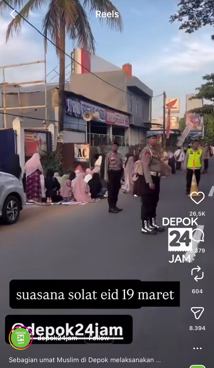 DukuhAtasBNI's tweet photo. Maap, Depok udah lebaran duluan😋 https://t.co/C0rXRFEfgU