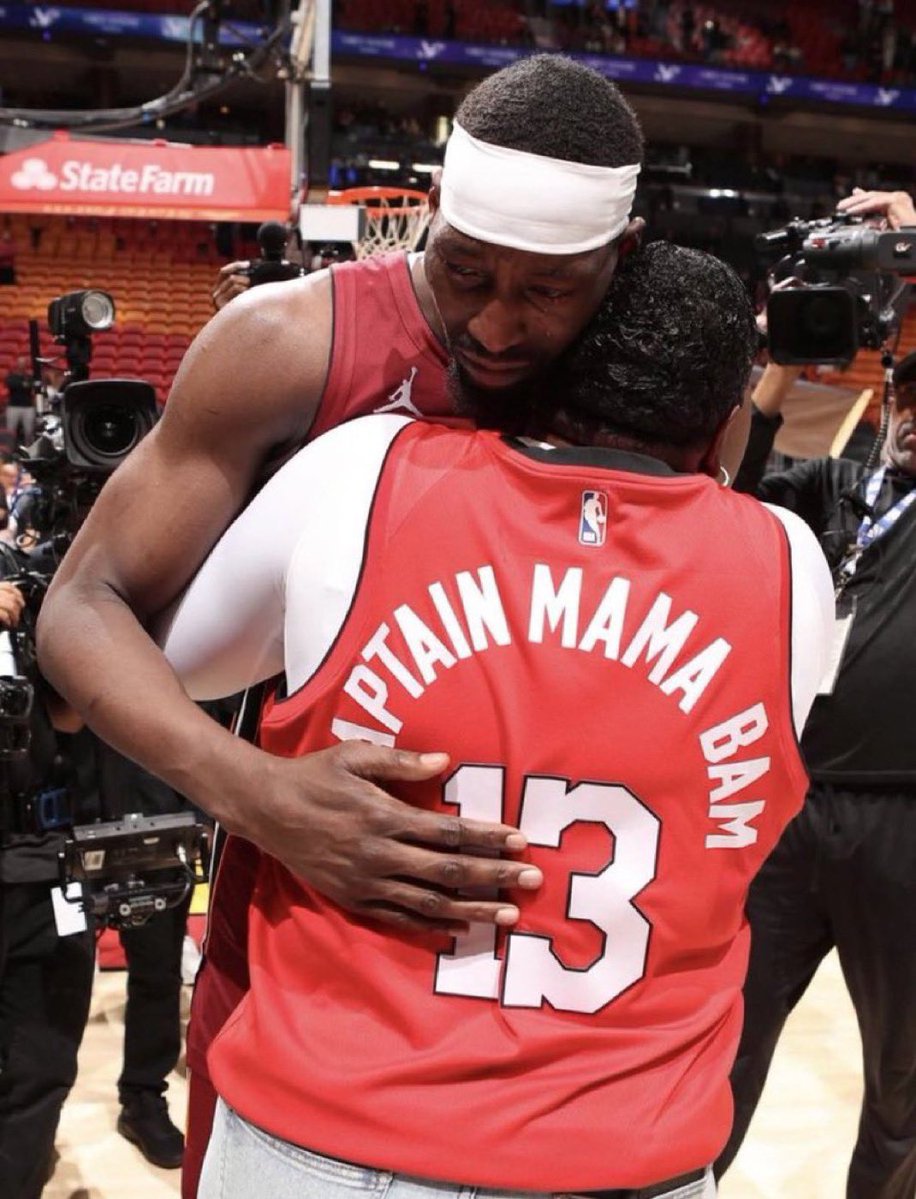 FightBatch tweet media