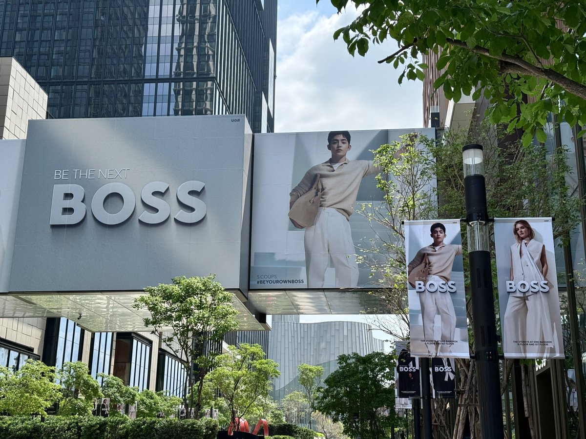 แล้วป้ายใหญ่มากกกก ชื่นใจง้ะ ㅠㅠ