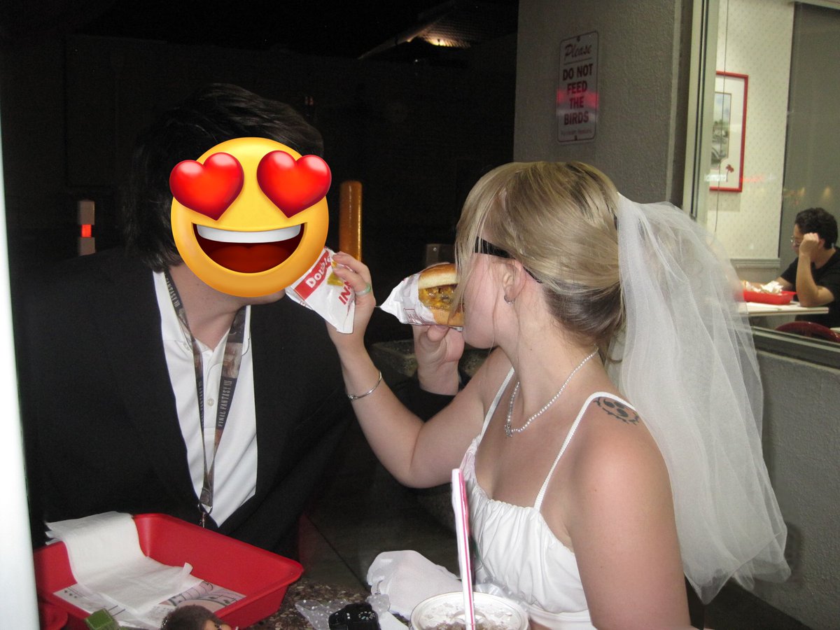 erica ★ tweet media