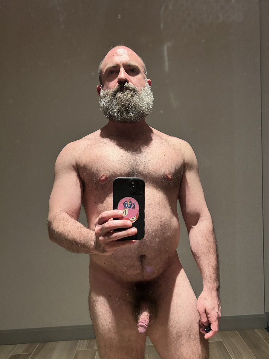 mhdrufus's tweet photo. It’s been a while since I posted a tasteful nude with hotel room lighting https://t.co/FmuA9omf7H