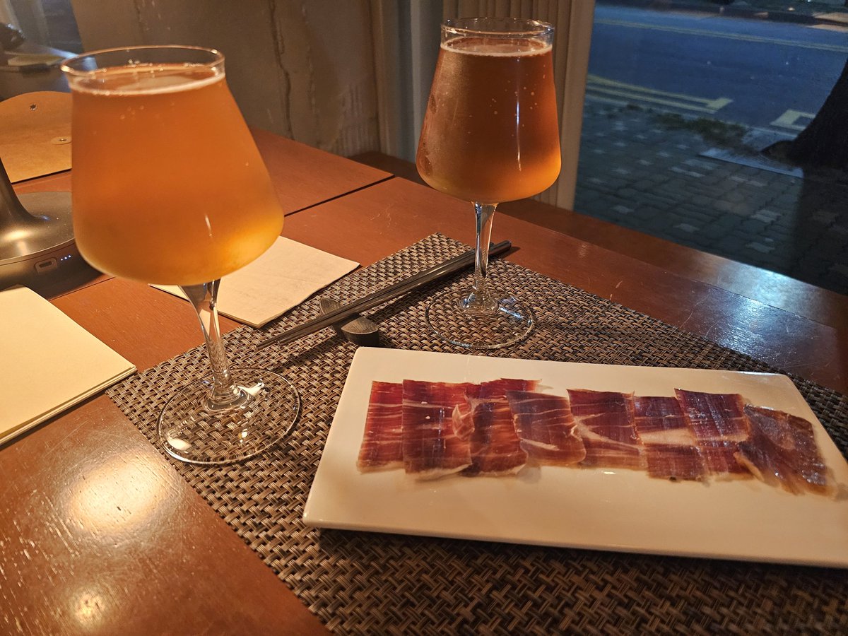 아치Achi tweet media