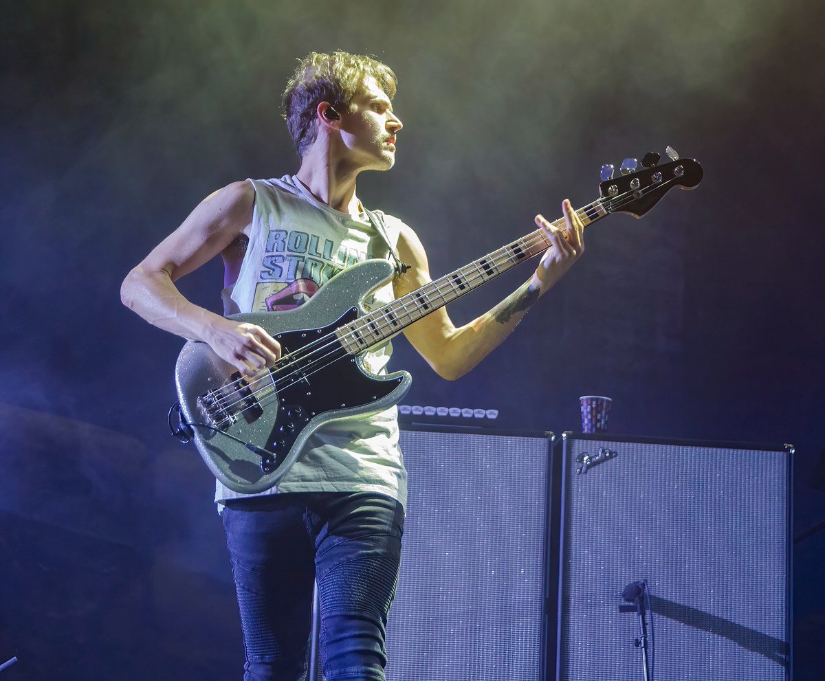 Mikey Hourly tweet media