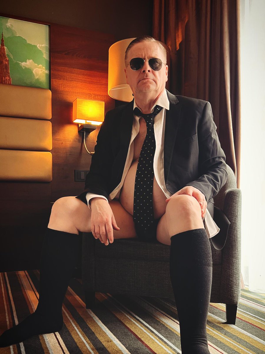 Ron Rabbit tweet media