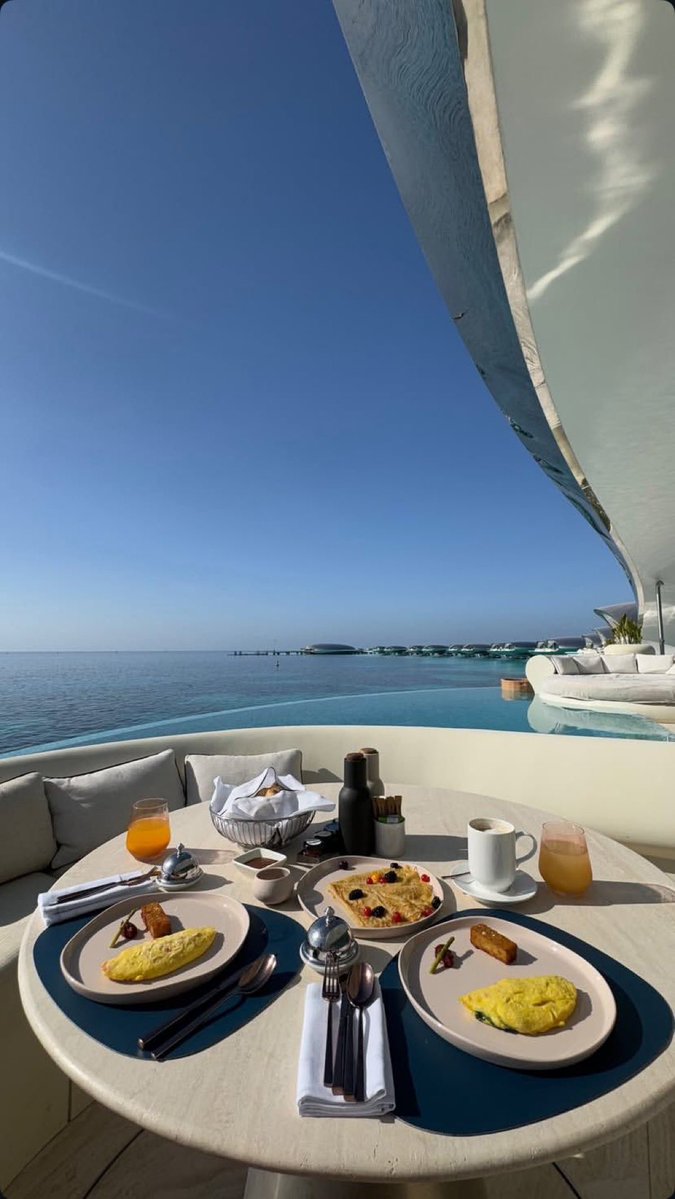 Hailey Welch tweet media