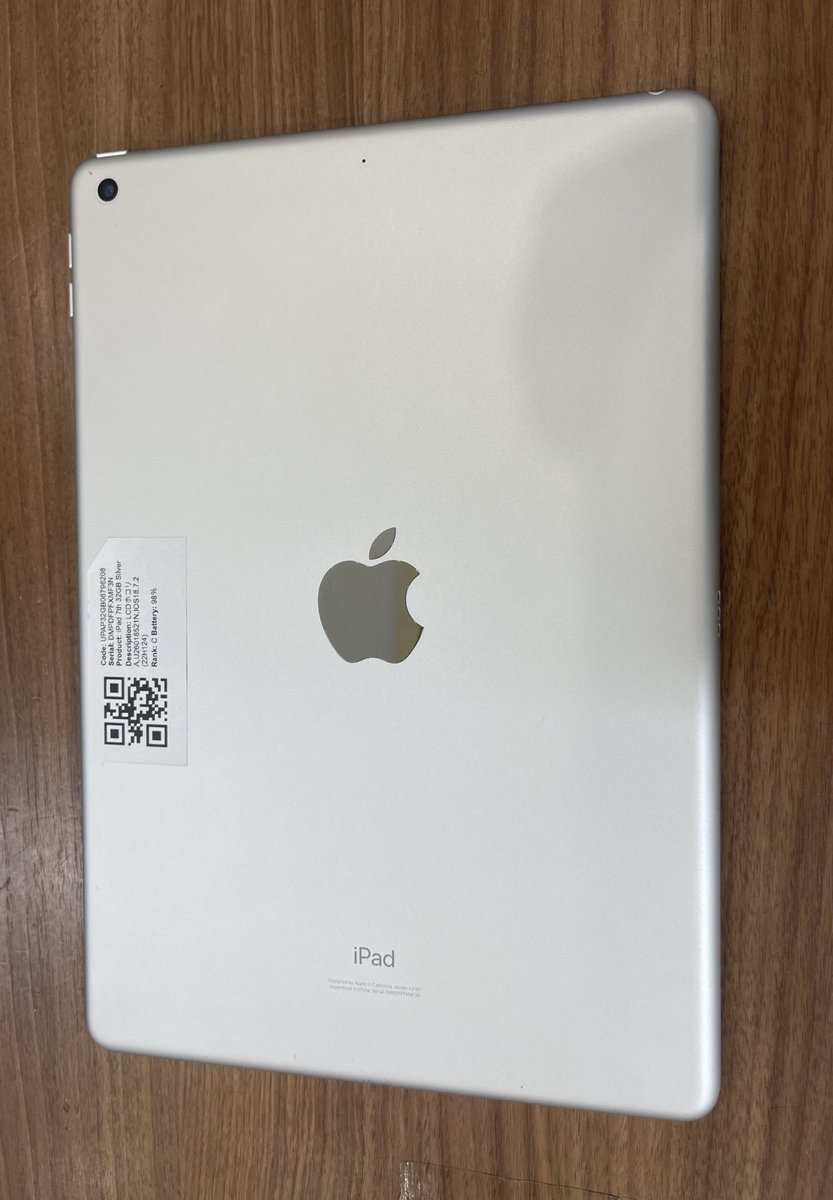 utpcmobile's tweet image. 📱【大量入荷】
iPad 第7世代 32GB 💥 Dランク特価
⚠️ 液晶パネル内にホコリ混入・外装傷など
💰 ¥9,000（税込）

🛒 店舗・通販ともに販売開始 📅 3月20日 11:00〜

#iPad #中古iPad  #特価品 #セール
