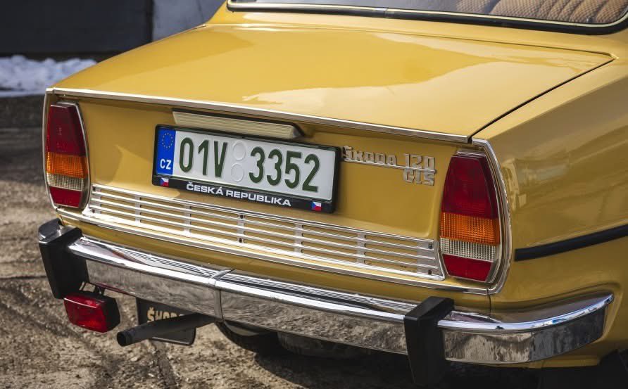 Nicolas ne pouvait plus payer, il est donc parti tweet media